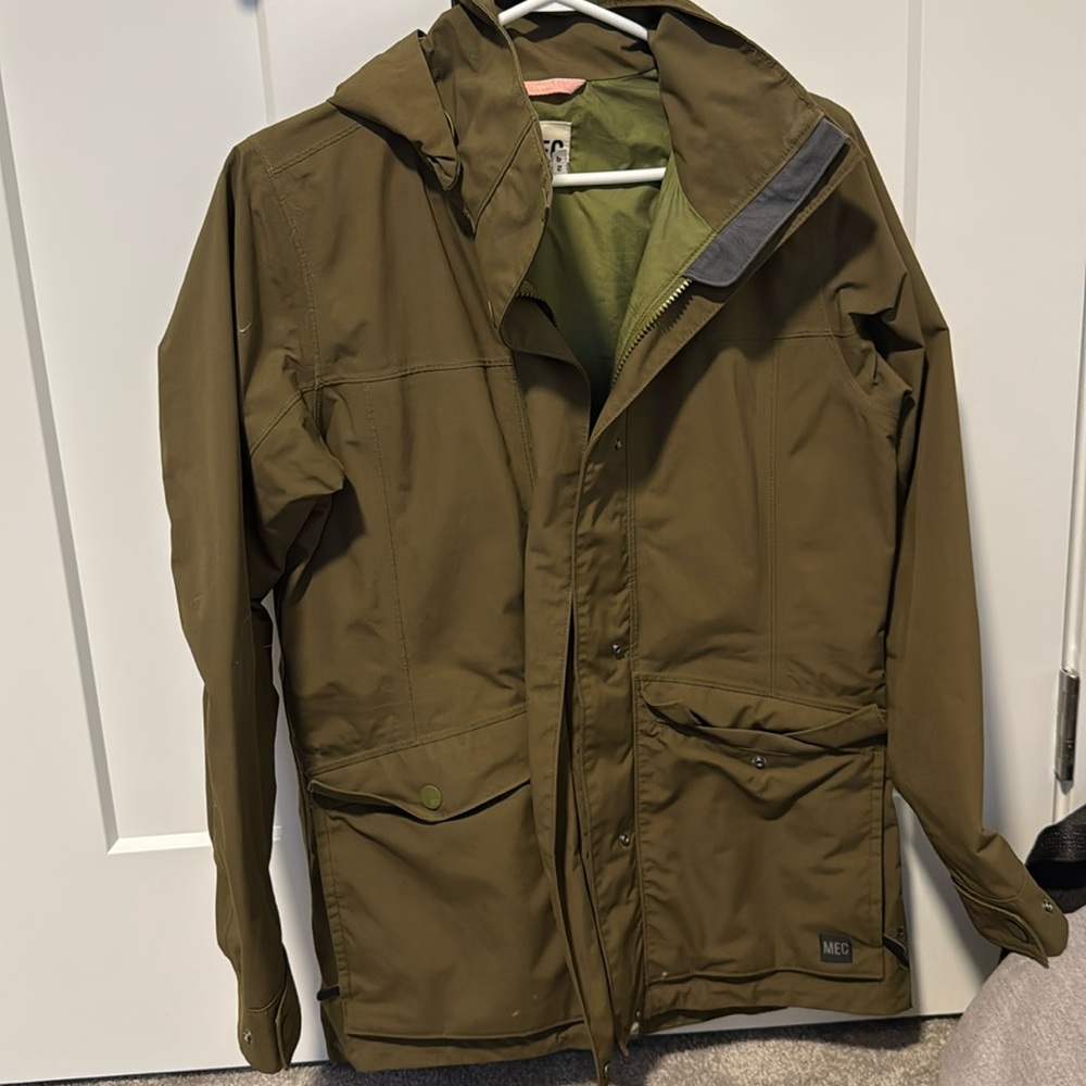 MEC small spring rain jacket